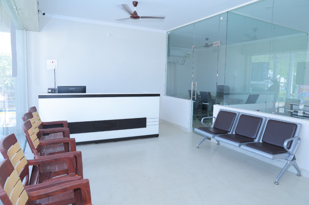 Falcon School Reception & Visitor Lounge